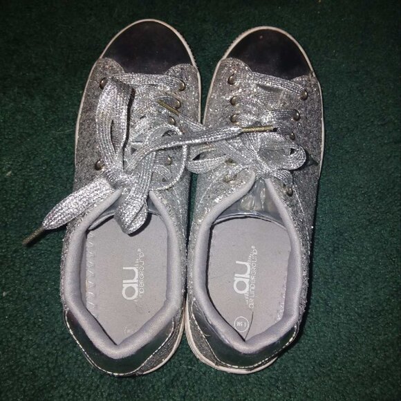 Air Underground Sparkly silver size 6.5 shoes - Picture 1 of 4